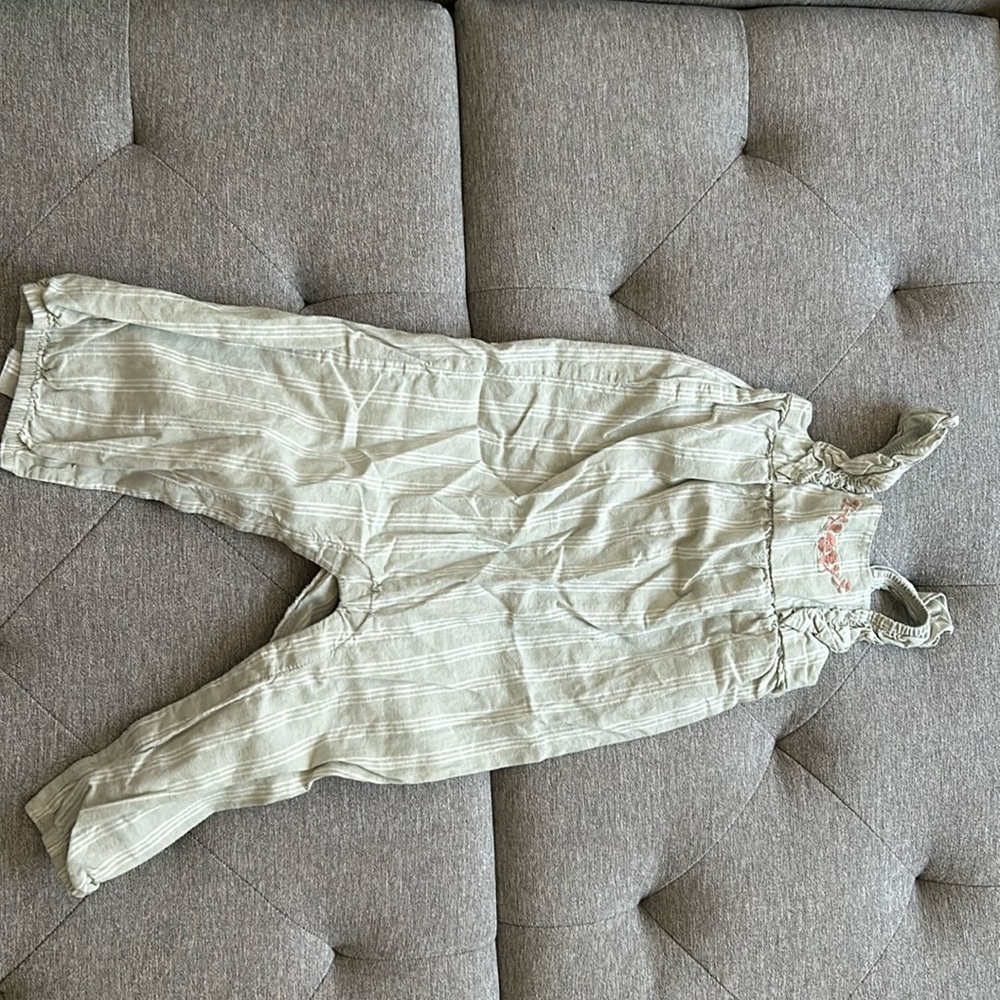 Cute Jumpsuit for Spring!